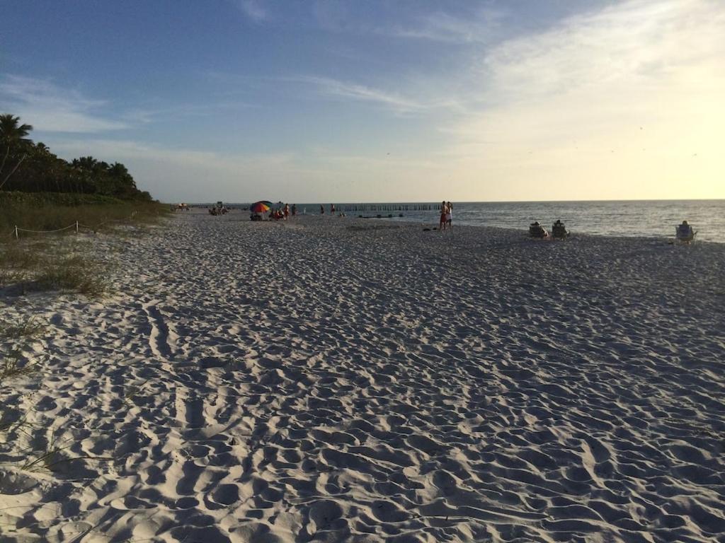 North Naples Pool Home With A New Sparkling Pool, Close To Beach, Lovely Lake View מראה חיצוני תמונה