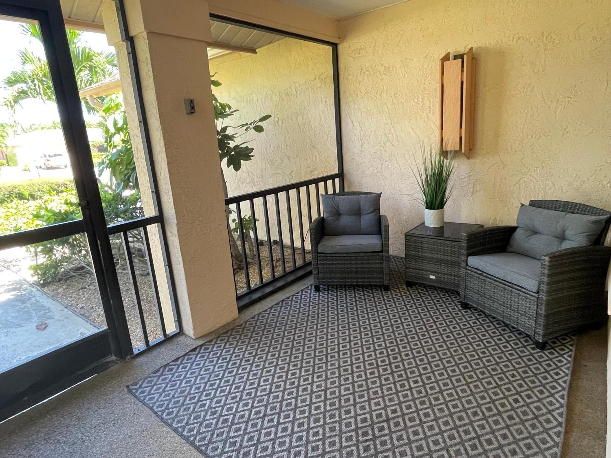 North Naples Pool Home With A New Sparkling Pool, Close To Beach, Lovely Lake View מראה חיצוני תמונה